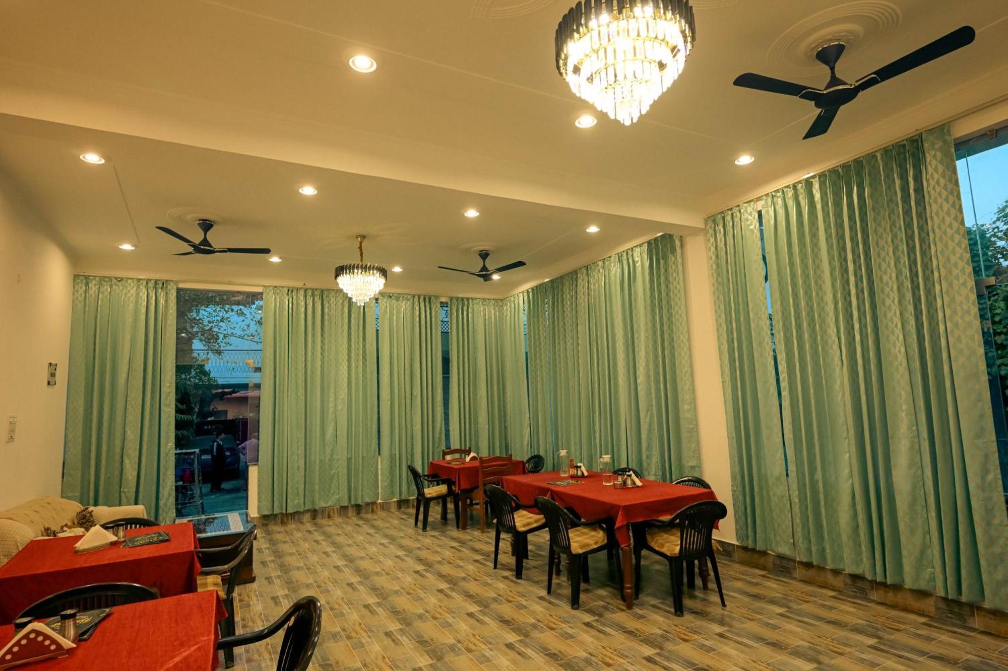 Falcon Guest House Bharatpur Exterior foto